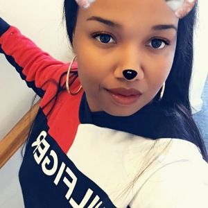 Meet your Posher, Sim